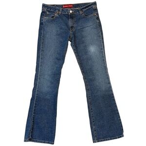 y2k super lowrise 518 bootcut Levi's, size 11 JR M